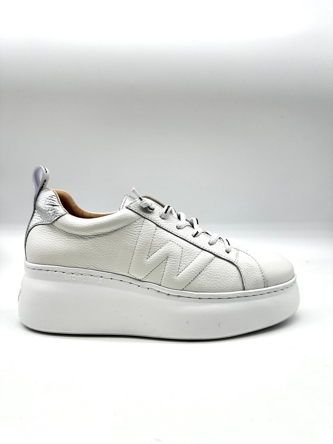 Dorita | Off White - Silver | Wonders | Trainers | Jenny Shoo Bootique