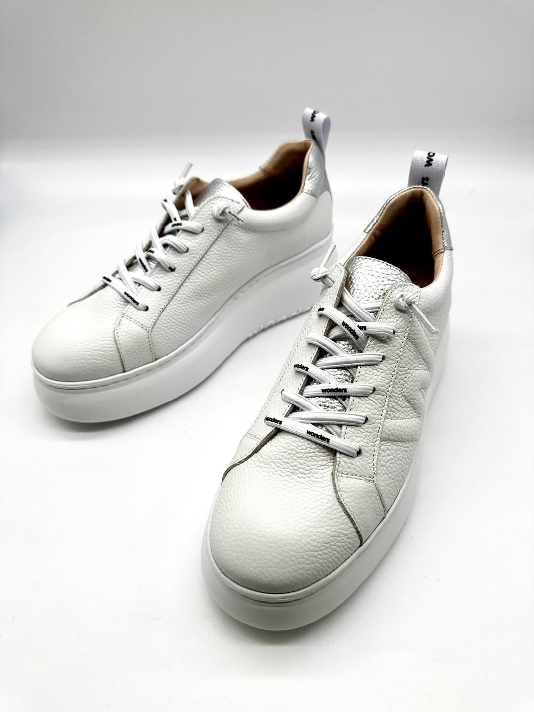 Dorita | Off White - Silver | Wonders | Trainers | Jenny Shoo Bootique