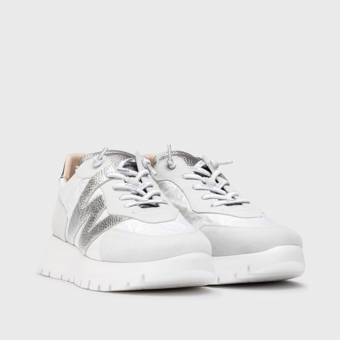 Oslo | White - Silver | Wonders | Trainers | Jenny Shoo Bootique