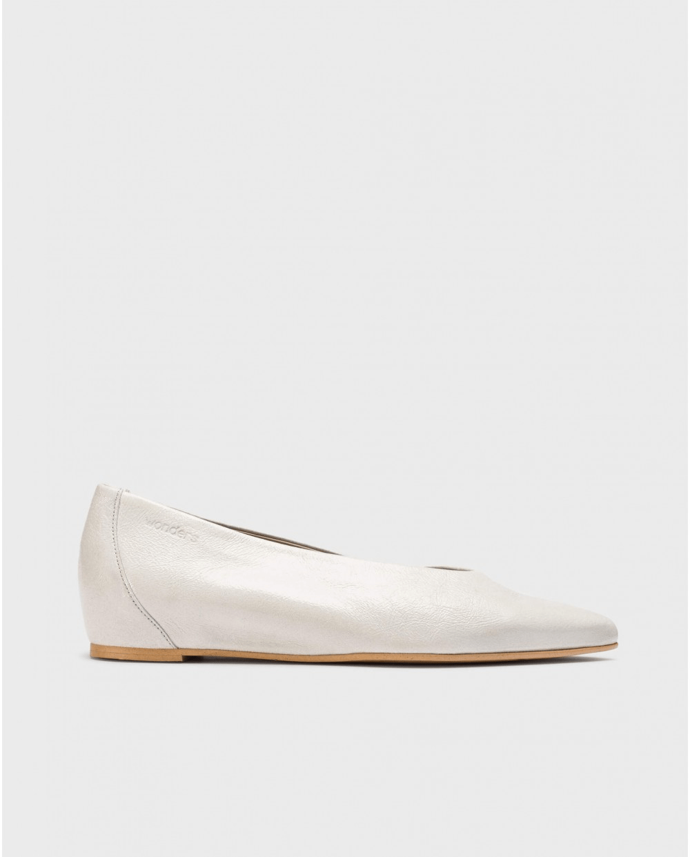Triana | Stark Off White | Wonders | Flats | Jenny Shoo Bootique