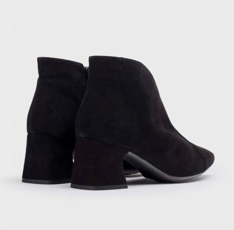 Eliot | Black Suede | Wonders | Ankle Boots | Jenny Shoo Bootique