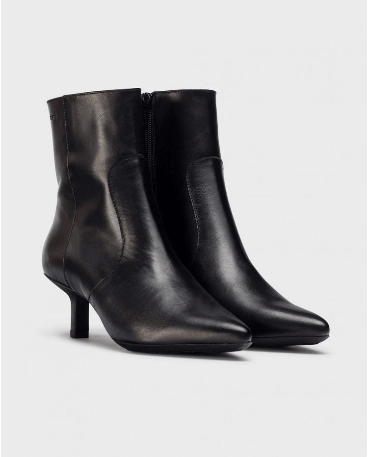 Fusca |Black | Wonders | Ankle Boots | Jenny Shoo Bootique