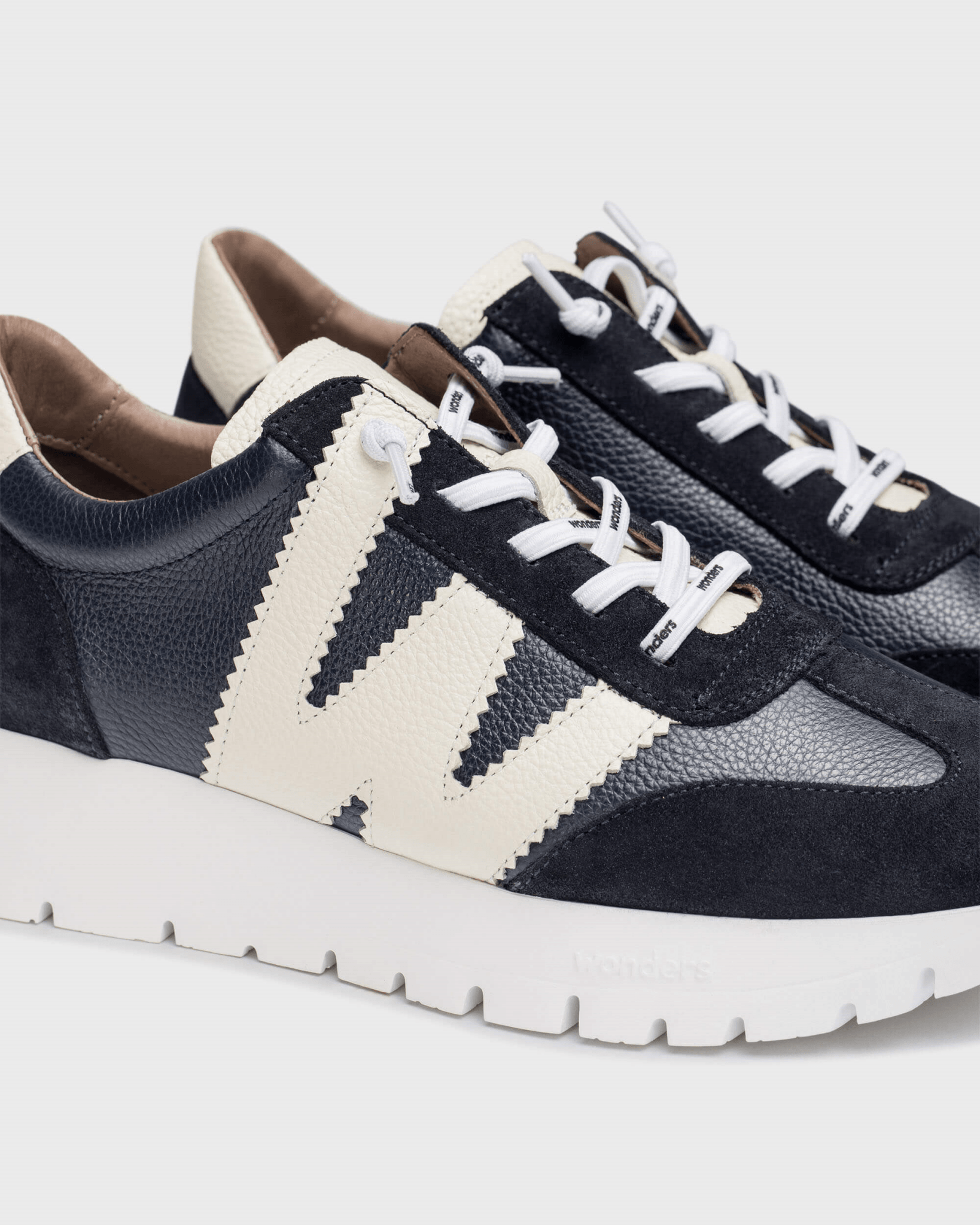 Meri | Navy - White | Wonders | Trainers | Jenny Shoo Bootique