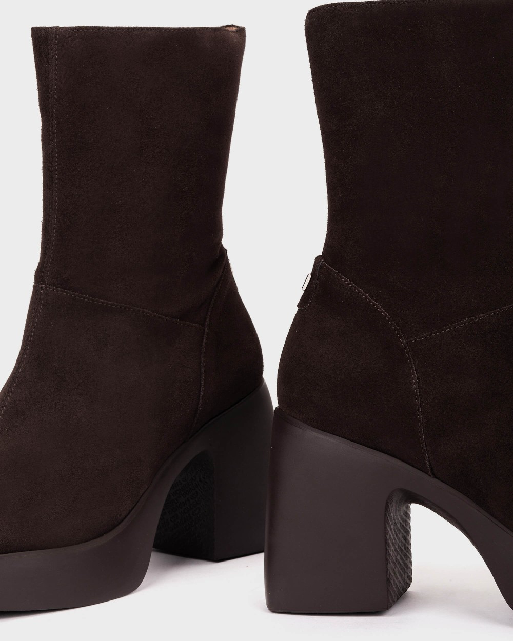 Lady 101 | Brown