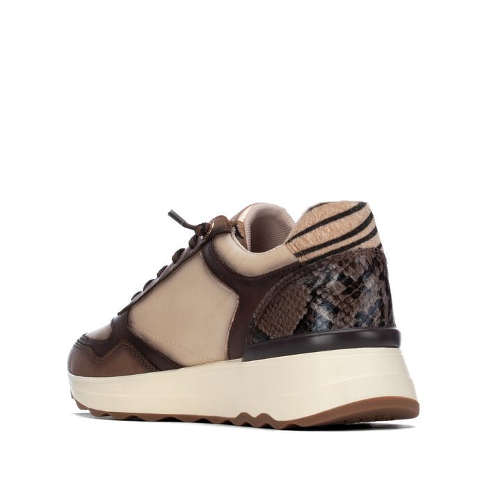 Carry | Brown