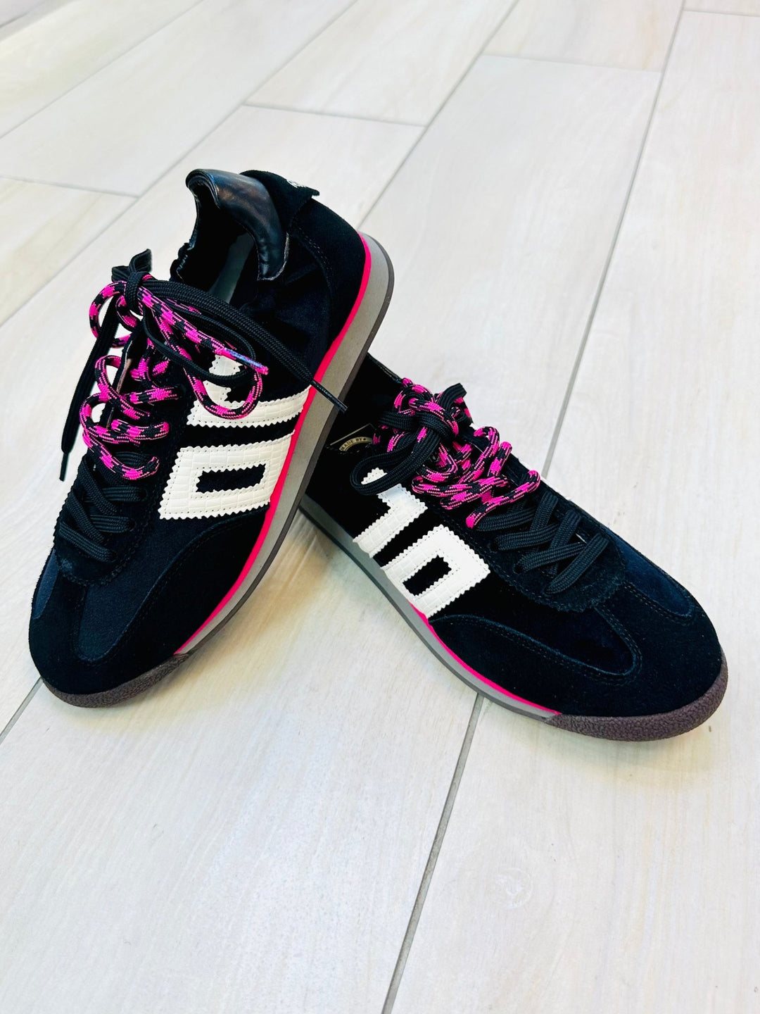 Rocket | Velvet Black | Back 70 | Trainers | Jenny Shoo Bootique