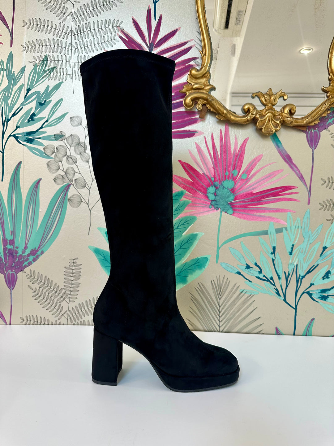 Lulu | Black