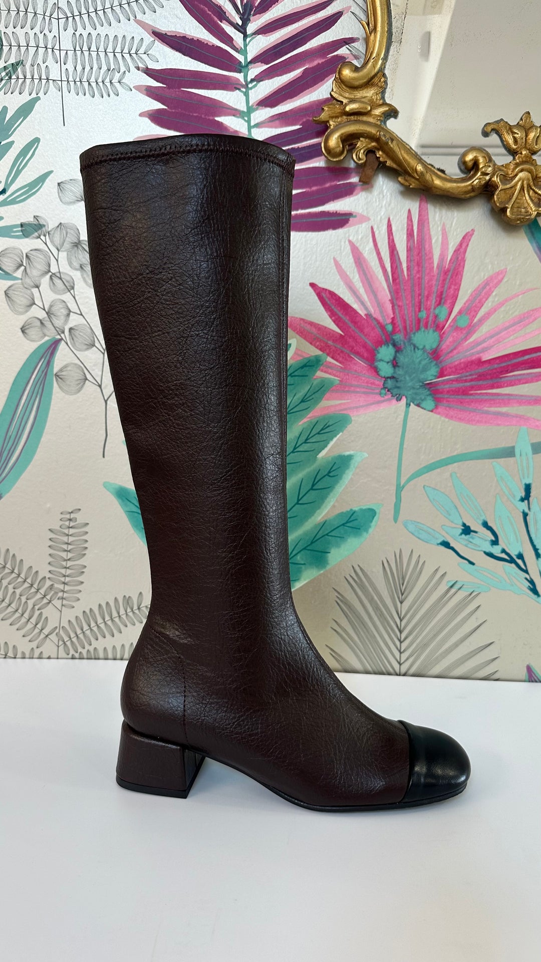 Brigite | Brown-Black