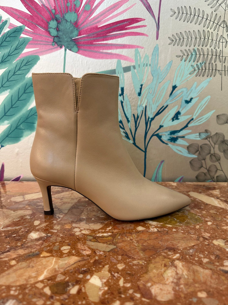 Loroya | Oat Beige | Unisa | Ankle Boots | Jenny Shoo Bootique