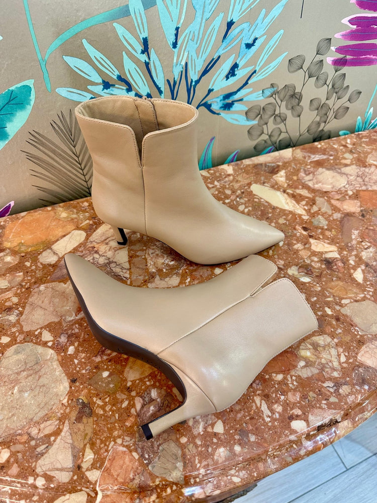 Loroya | Oat Beige | Unisa | Ankle Boots | Jenny Shoo Bootique