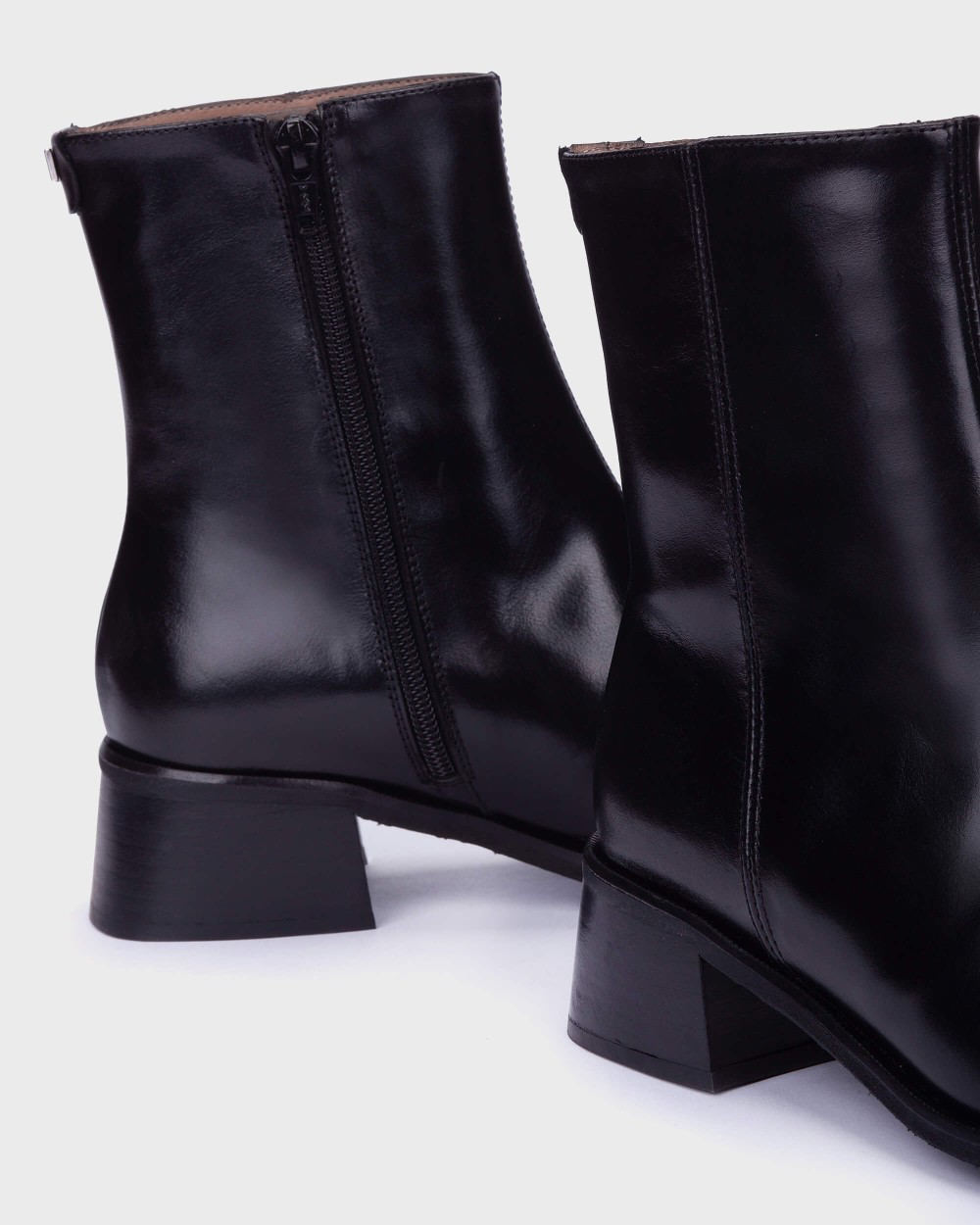 Ayla | Black