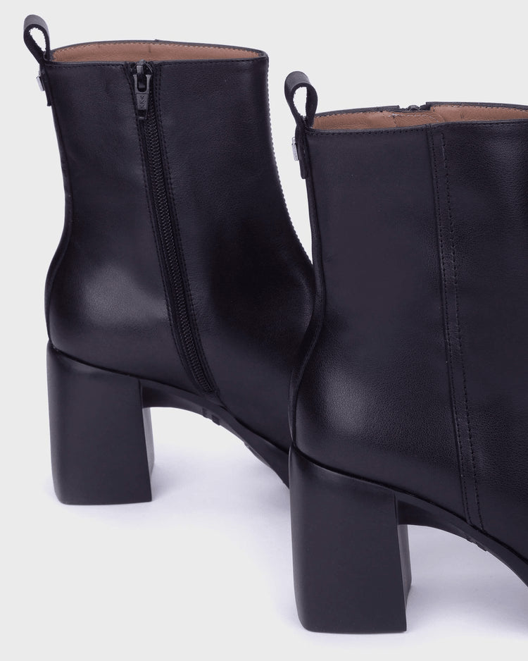 Vera 01 | Black | Wonders | Ankle Boots | Jenny Shoo Bootique
