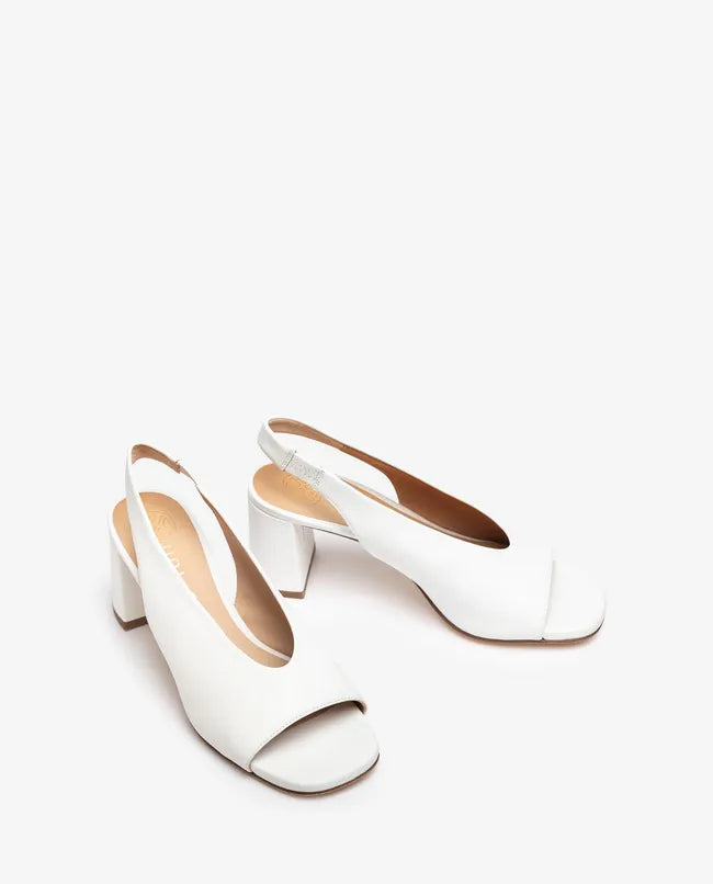 Mondy | White