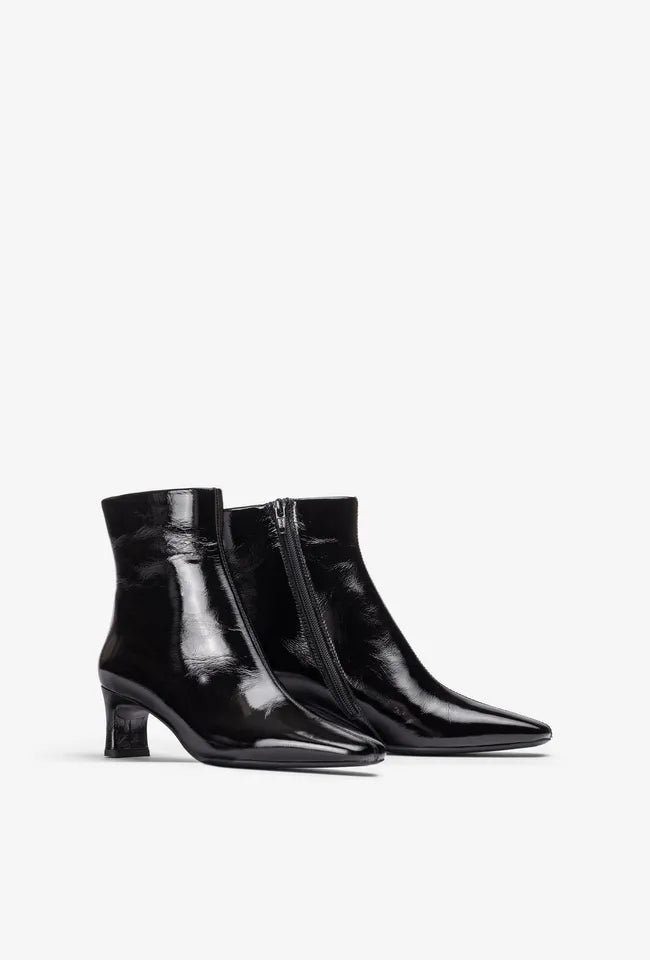 Jepo | Black