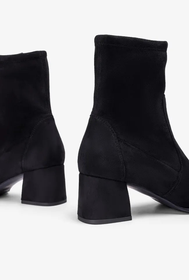 Lantos | Black