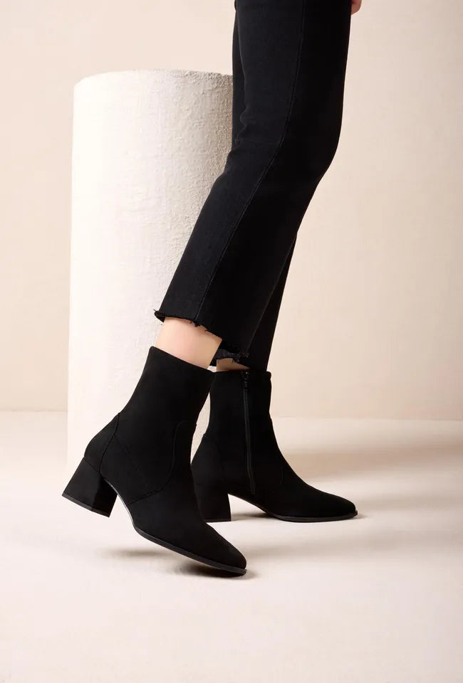 Lantos | Black