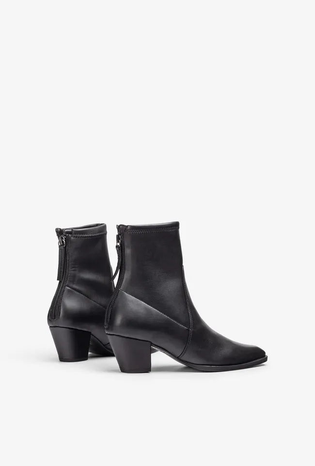 Lotus | Black Stretch Leather