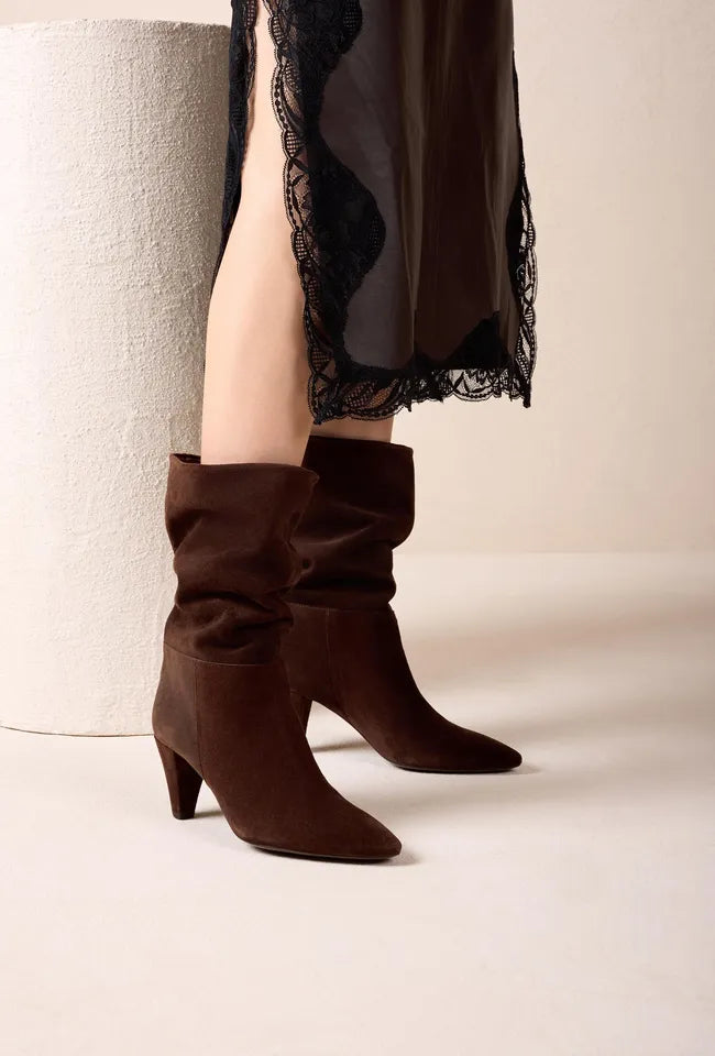 Laia | Chocolate Brown