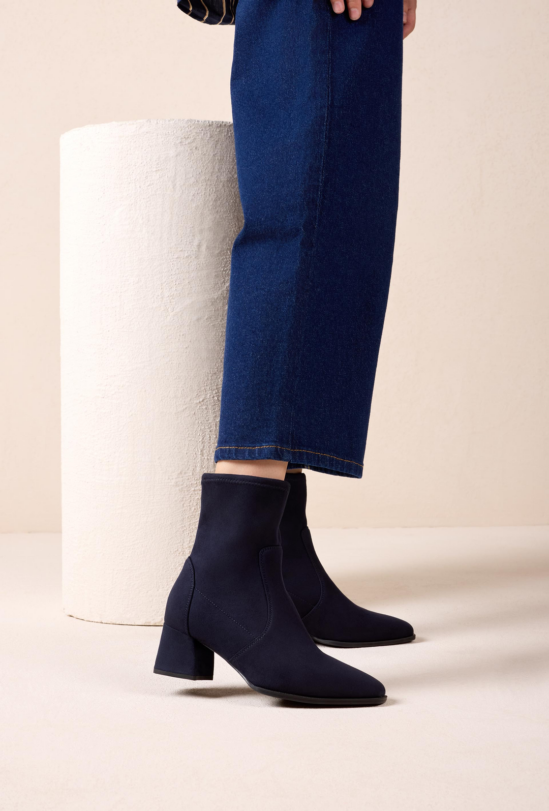 Lantos | Navy