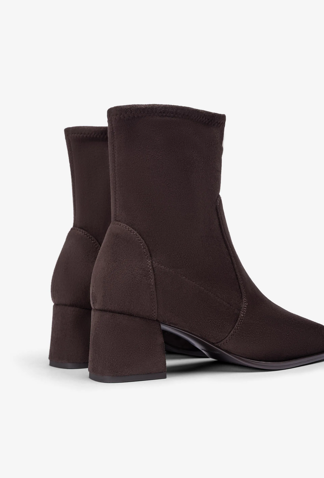 Lantos | Chocolate Brown