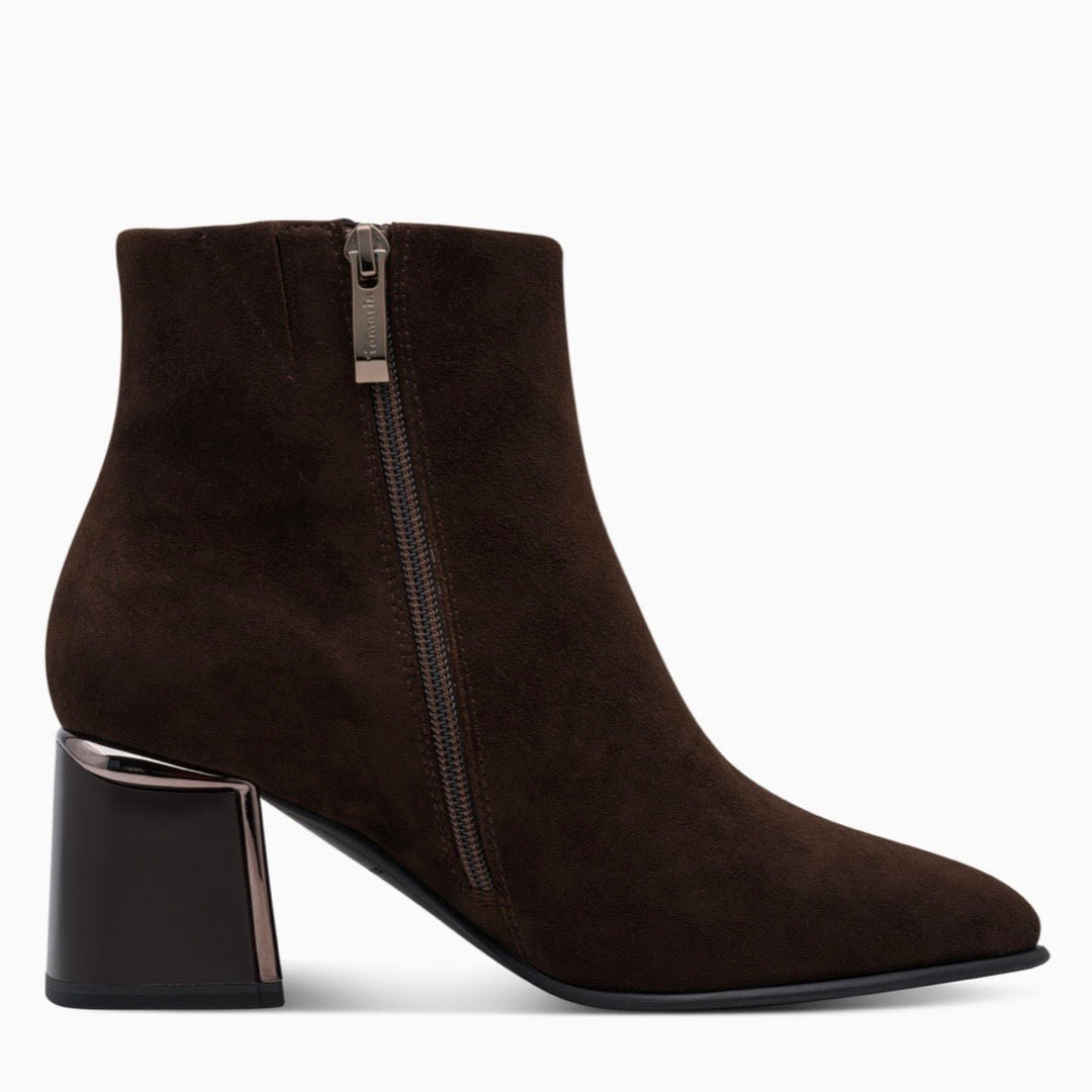 Dargun | Brown