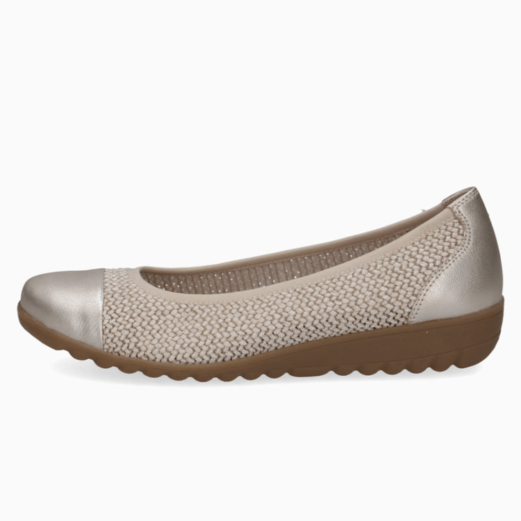 Amelia | Off White | Caprice | Flats | Jenny Shoo Bootique