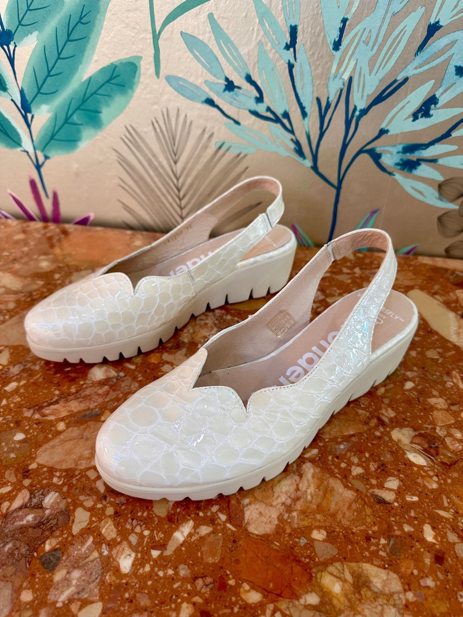 Abril | Off White Croc | Wonders | Wedges | Jenny Shoo Bootique