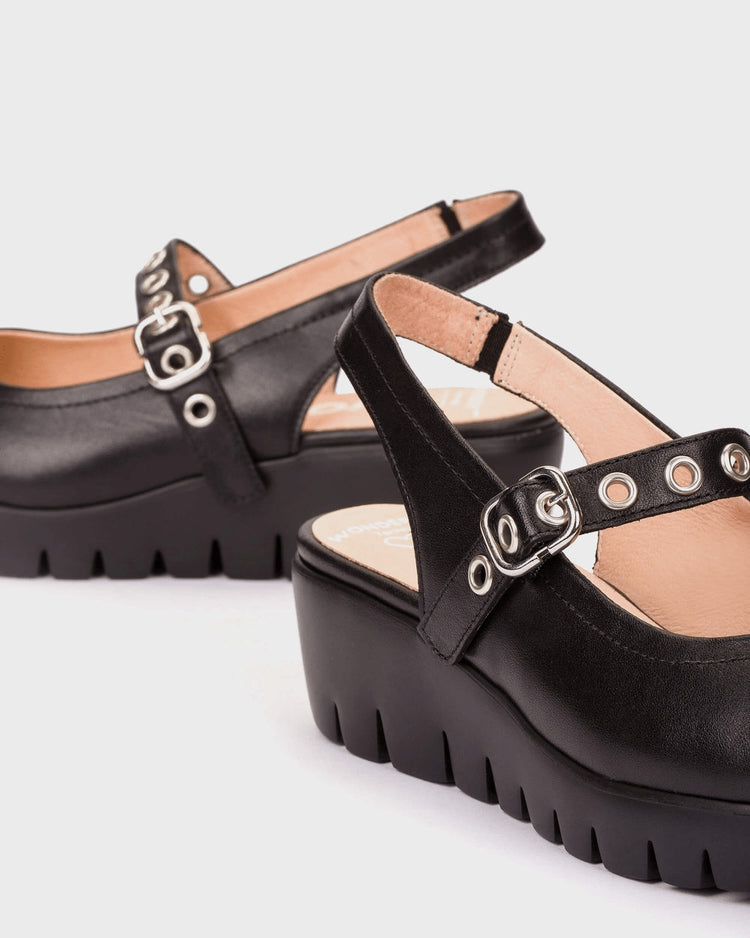 Fly 53 | Black | Wonders | Wedges | Jenny Shoo Bootique