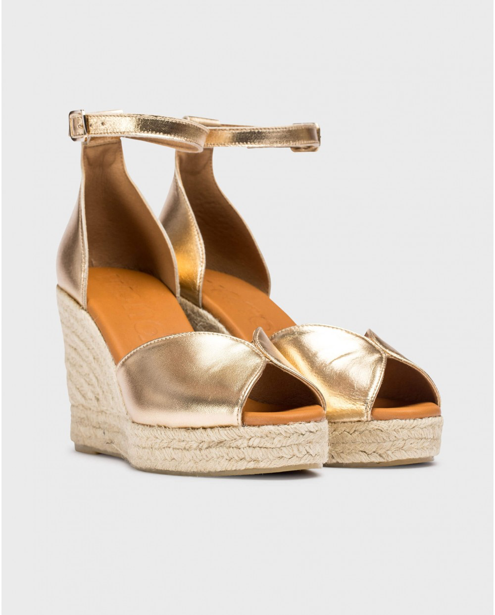 Manly | Gold