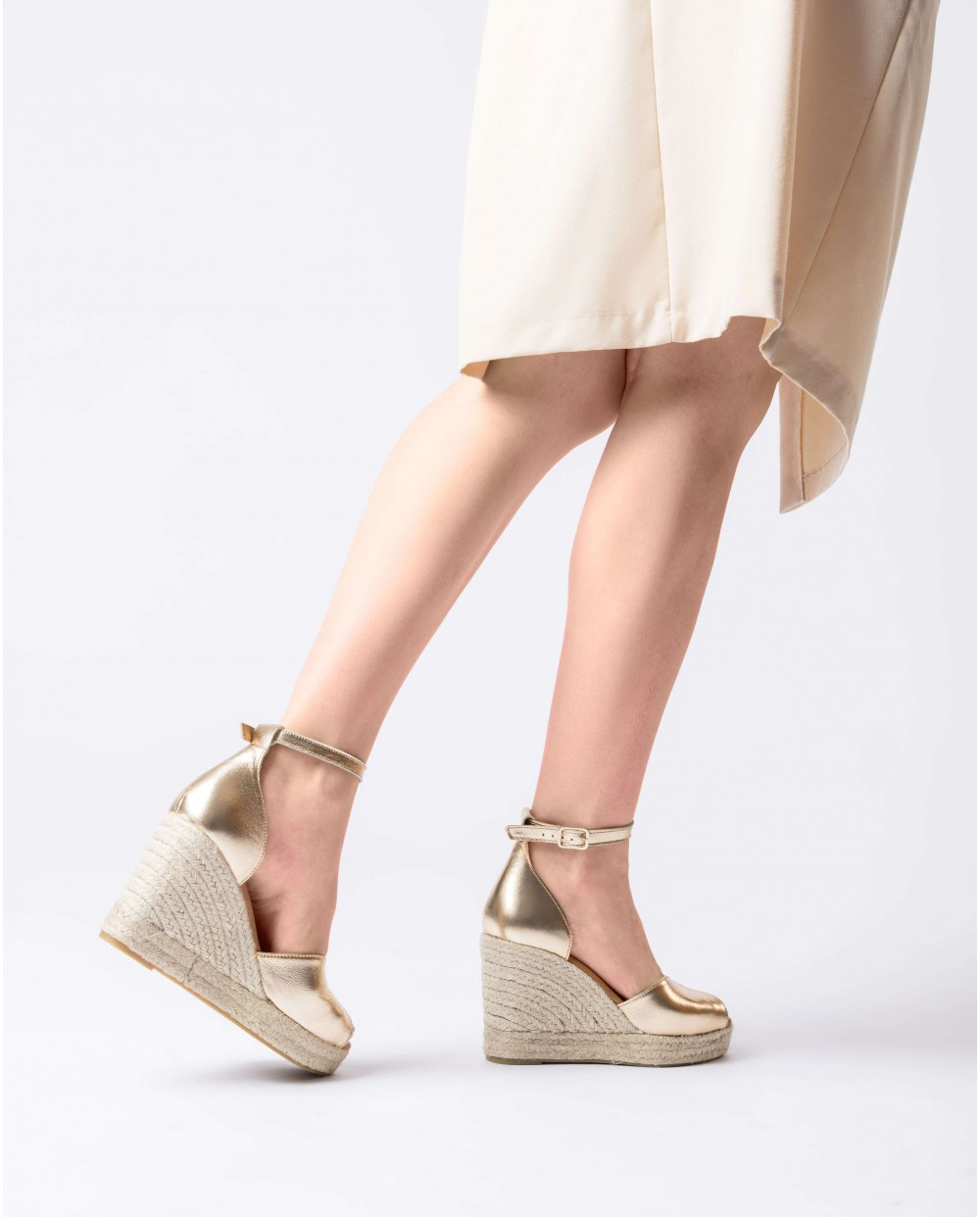 Manly | Gold