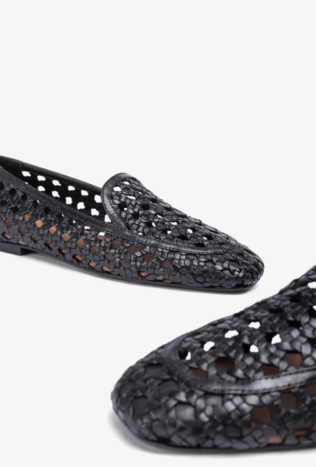 Baix | Black ⭐️ coming soon | Unisa | Flats | Jenny Shoo Bootique