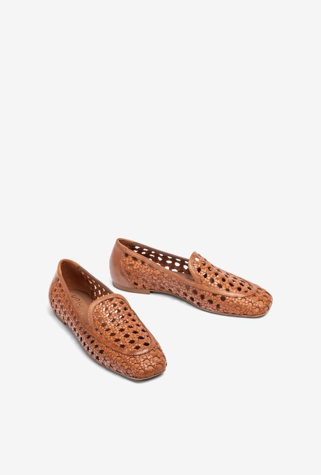 Baix | Tan | Unisa | Flats | Jenny Shoo Bootique