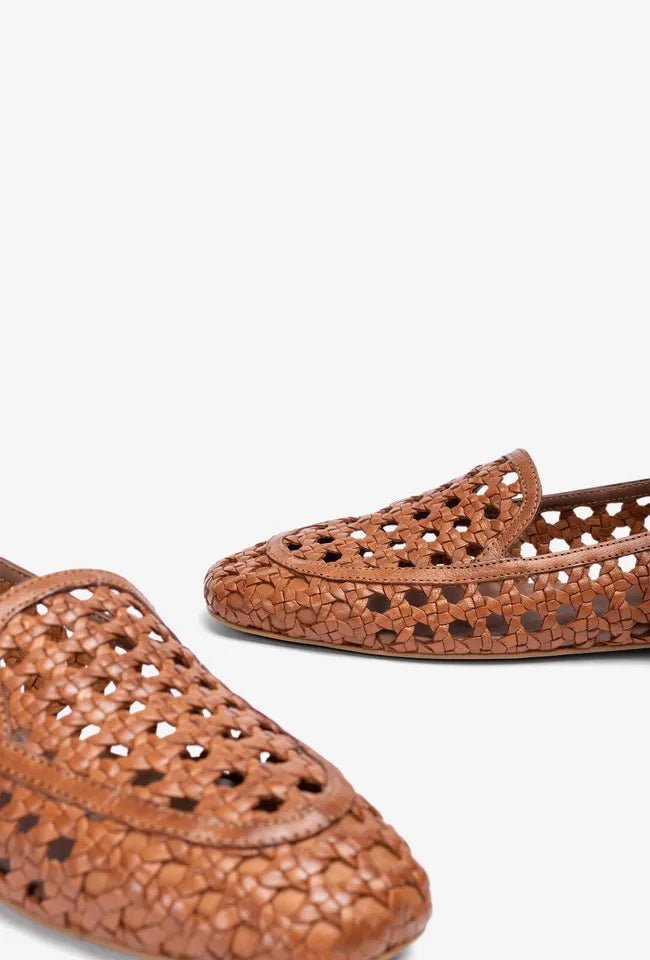 Baix | Tan | Unisa | Flats | Jenny Shoo Bootique