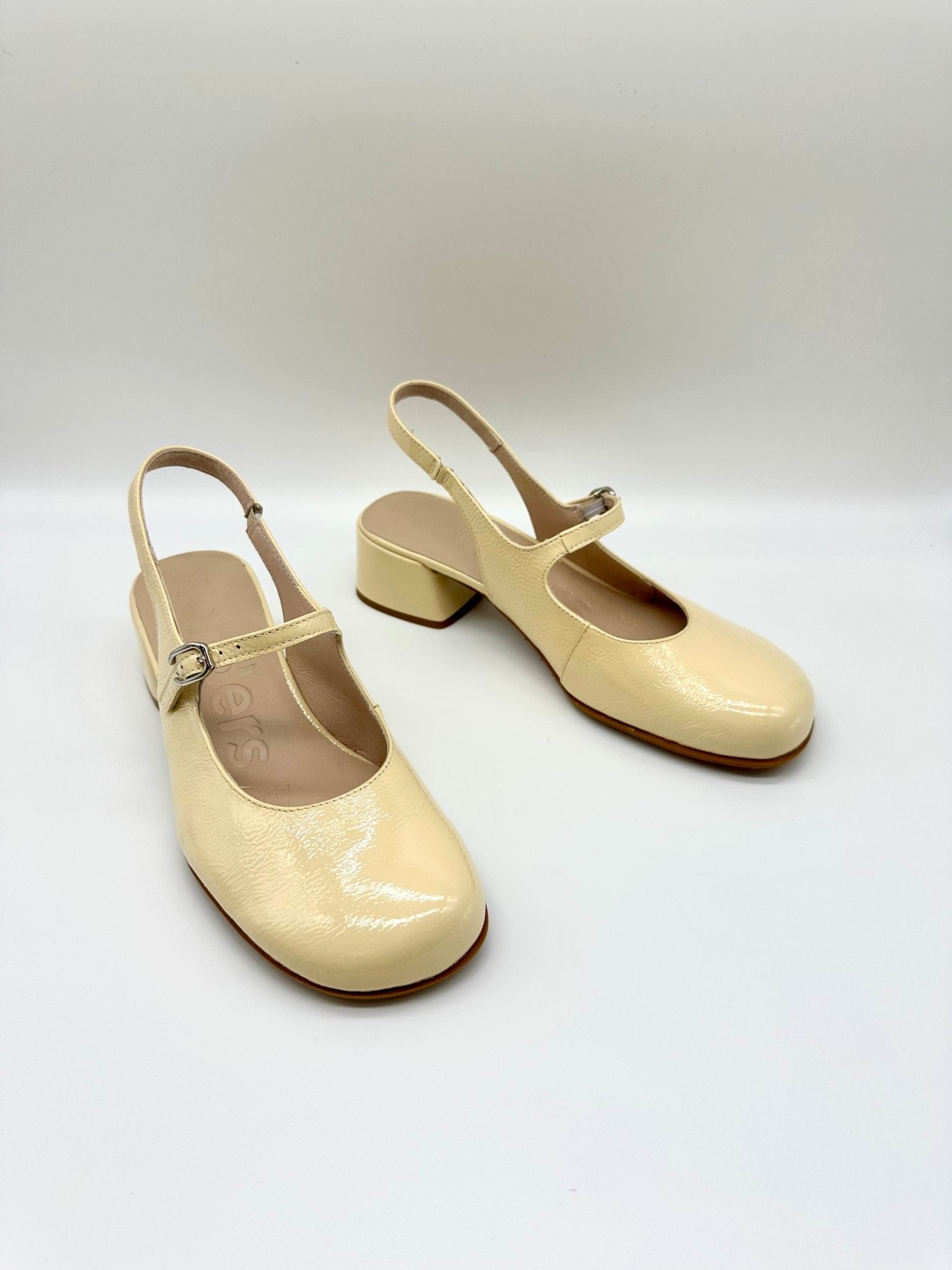 Bruma 01 | Vanilla | Wonders | Flats | Jenny Shoo Bootique
