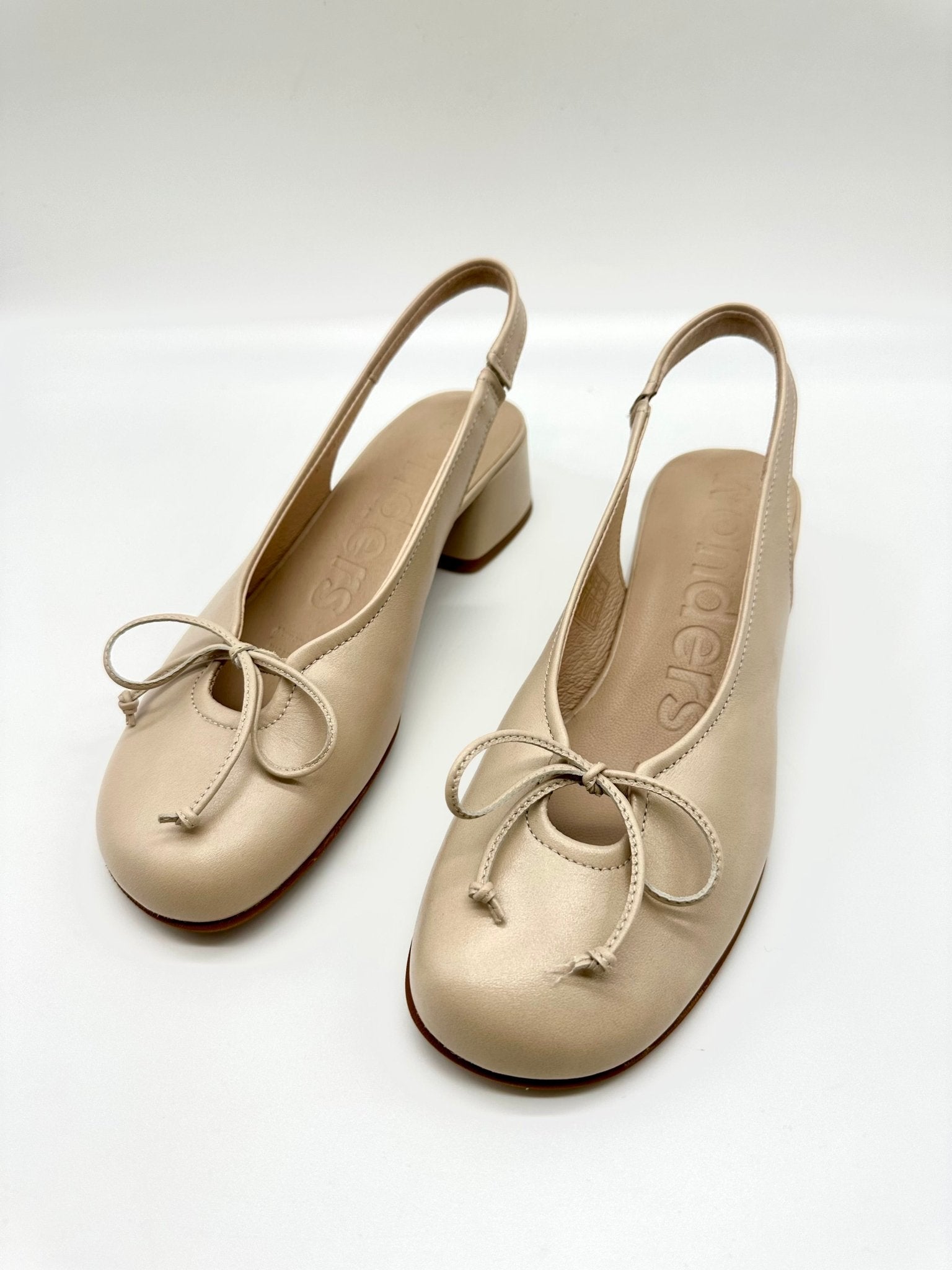 Brunny 01 | Beige | Wonders | Flats | Jenny Shoo Bootique