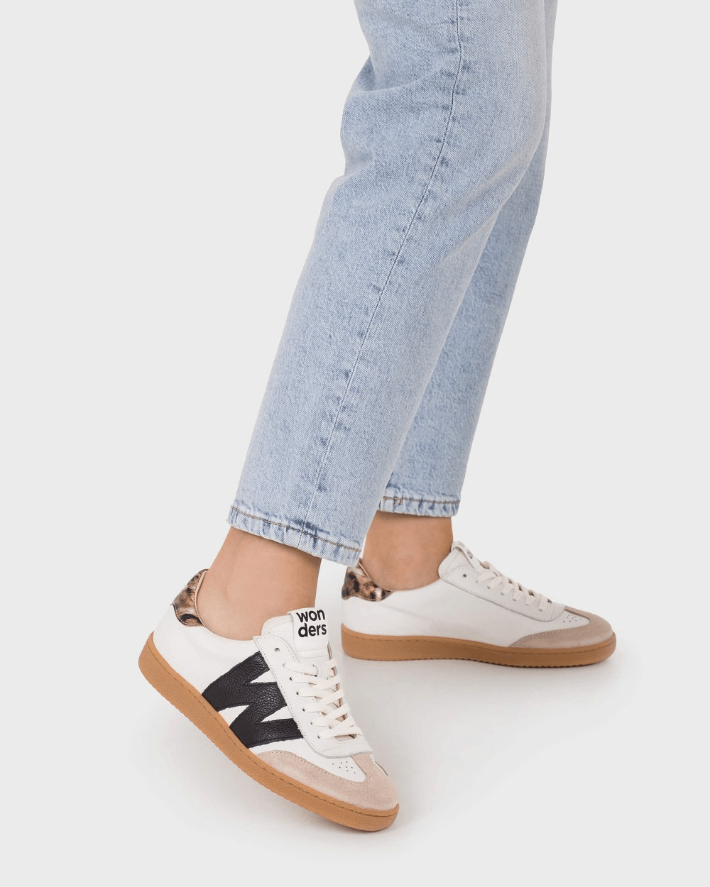 Nubia 01 | Off White - Black | Wonders | Trainers | Jenny Shoo Bootique