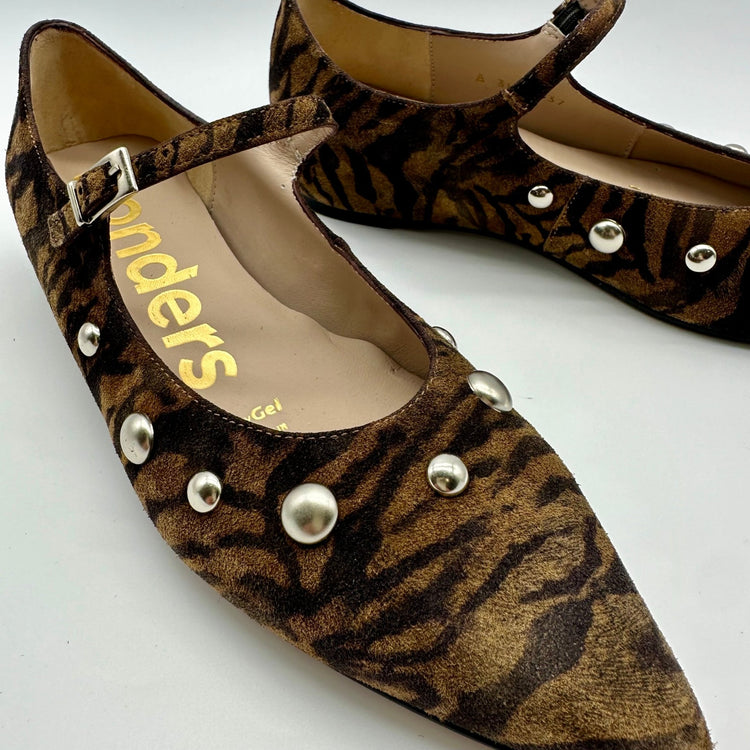 Triana | Zebra Tan/Black | Wonders | Flats | Jenny Shoo Bootique