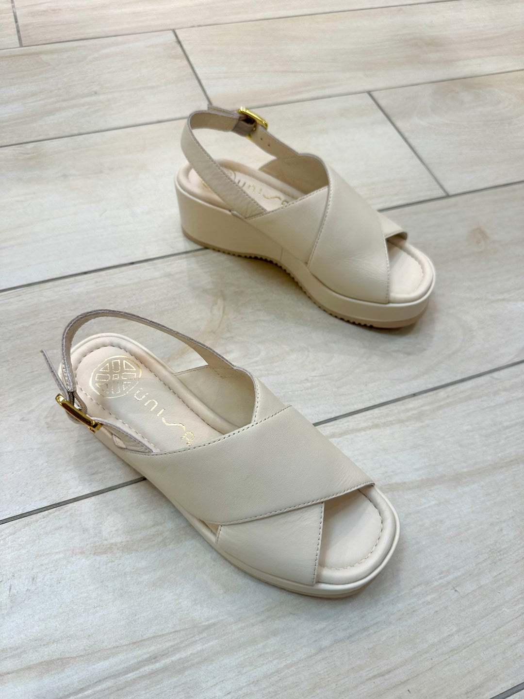 Kantu | Ivory