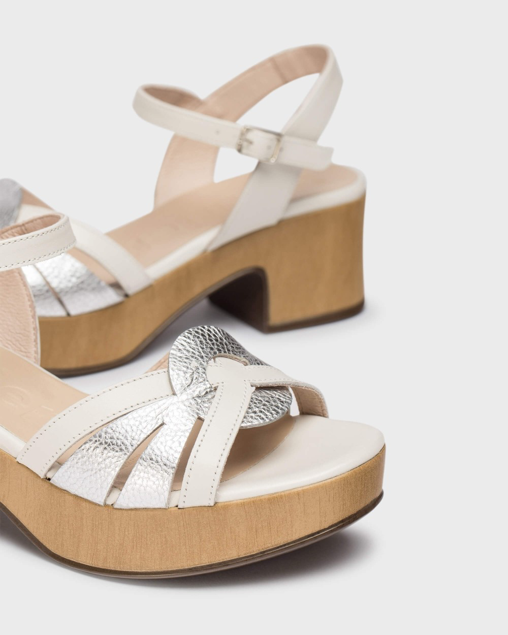 Miercoles | White-Silver