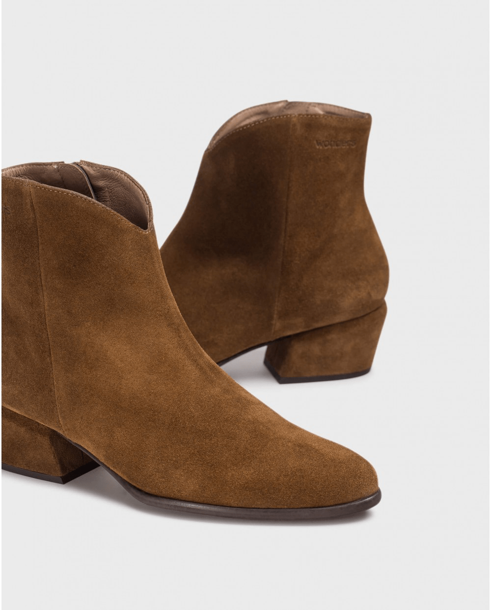 Fei 01 | Cappuccino | Wonders | Ankle Boots | Jenny Shoo Bootique