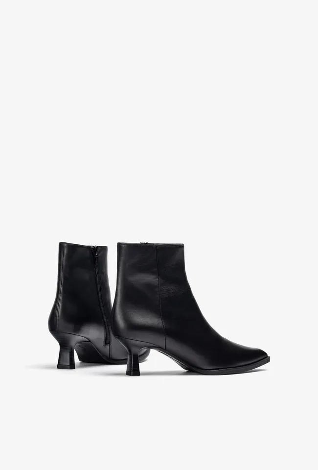 Lomas | Black | Unisa | Ankle Boots | Jenny Shoo Bootique