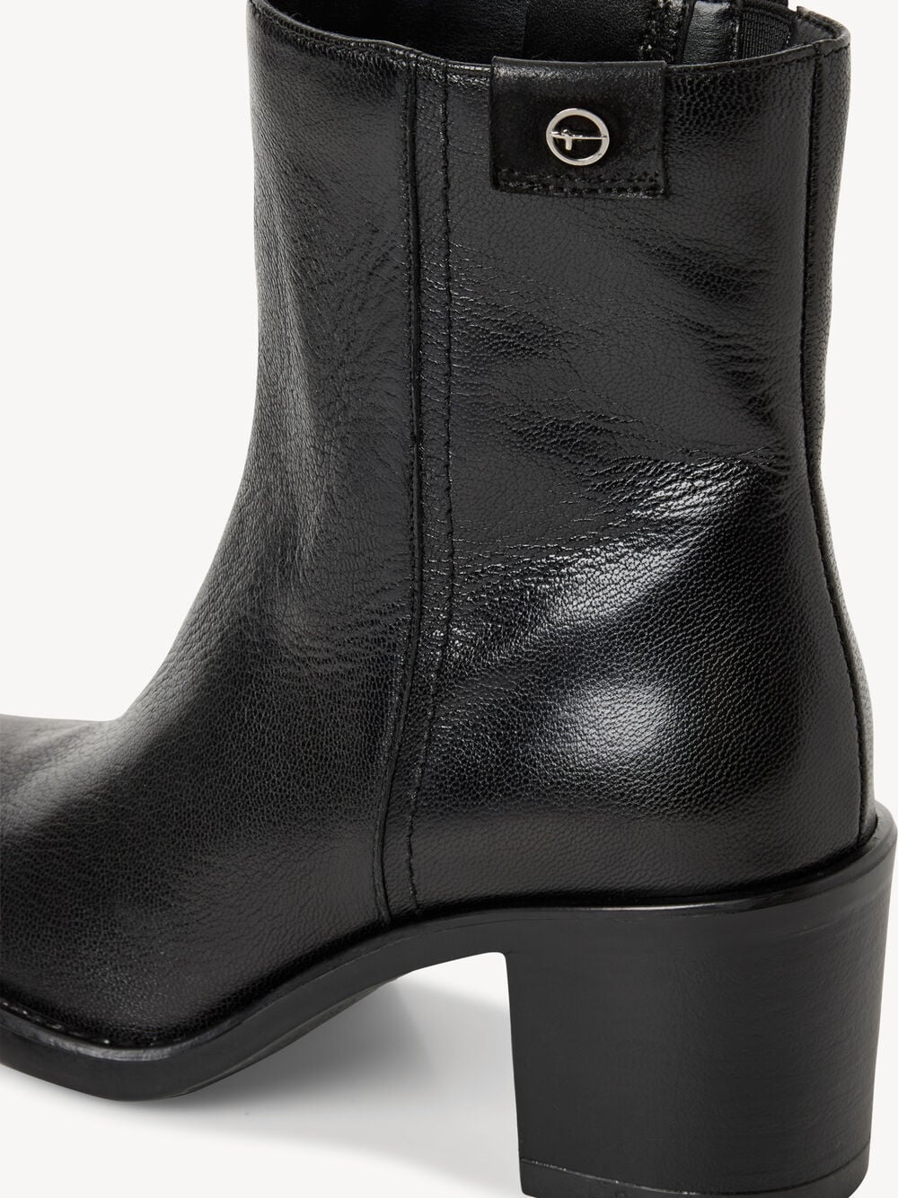 Dahlen | Black