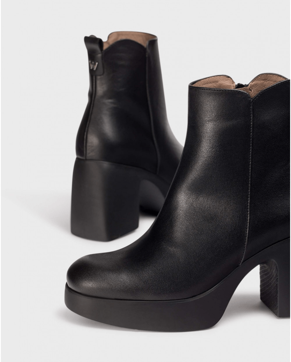 Lady 81 | Black | Wonders | Ankle Boots | Jenny Shoo Bootique