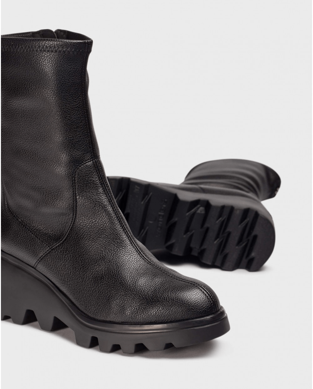 Toronto 17 | Black | Wonders | Ankle Boots | Jenny Shoo Bootique