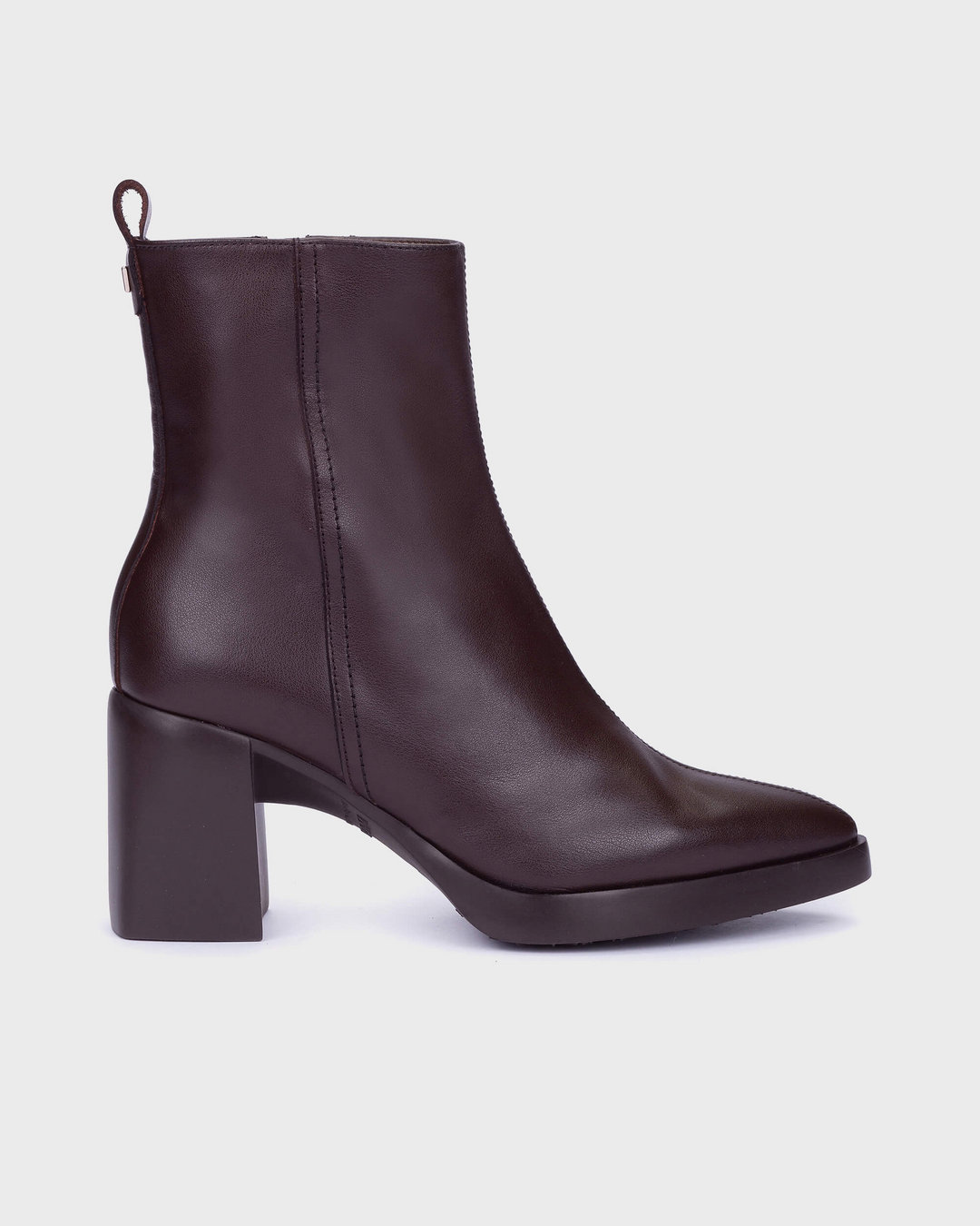 Vera 01 | Brown