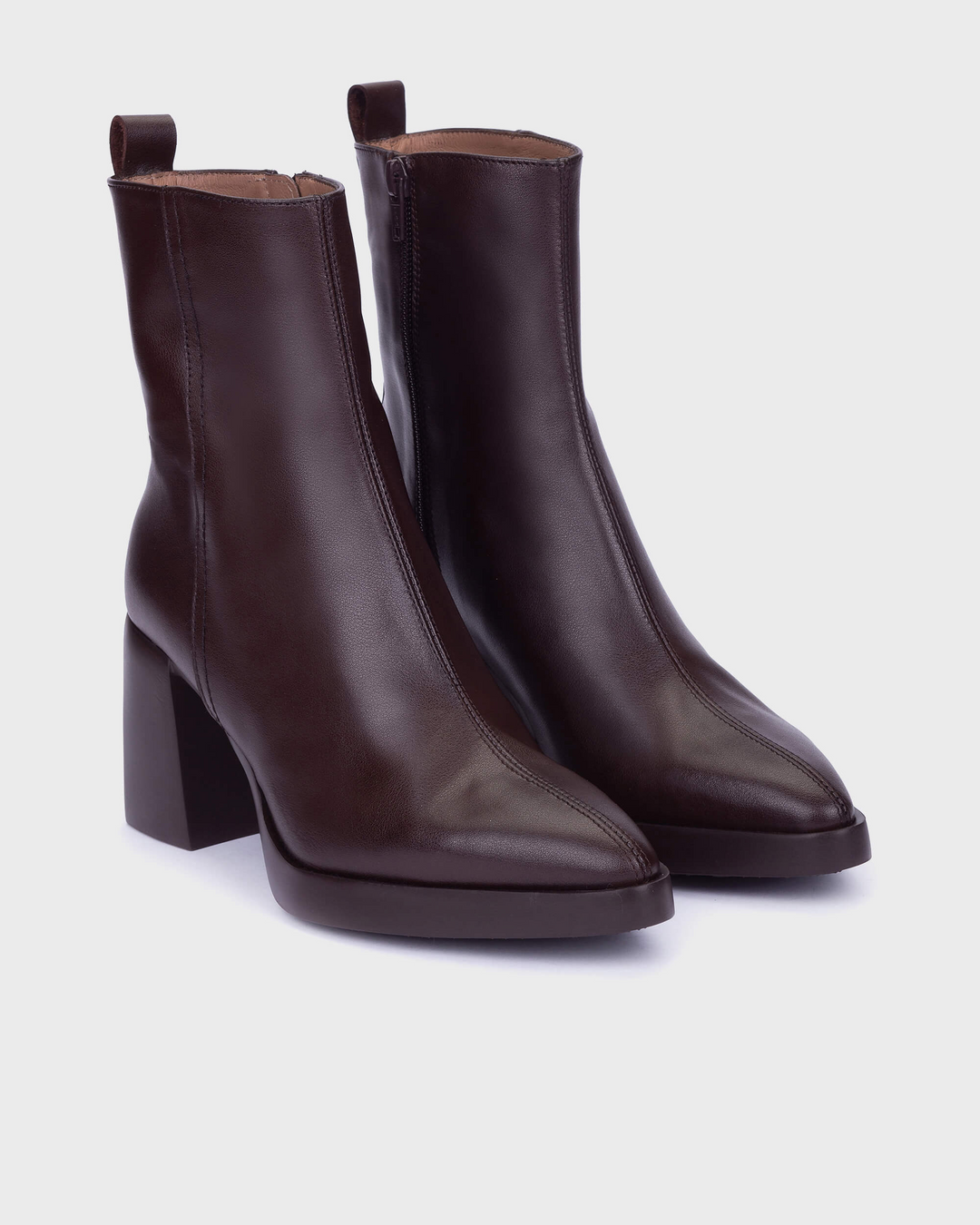 Vera 01 | Brown