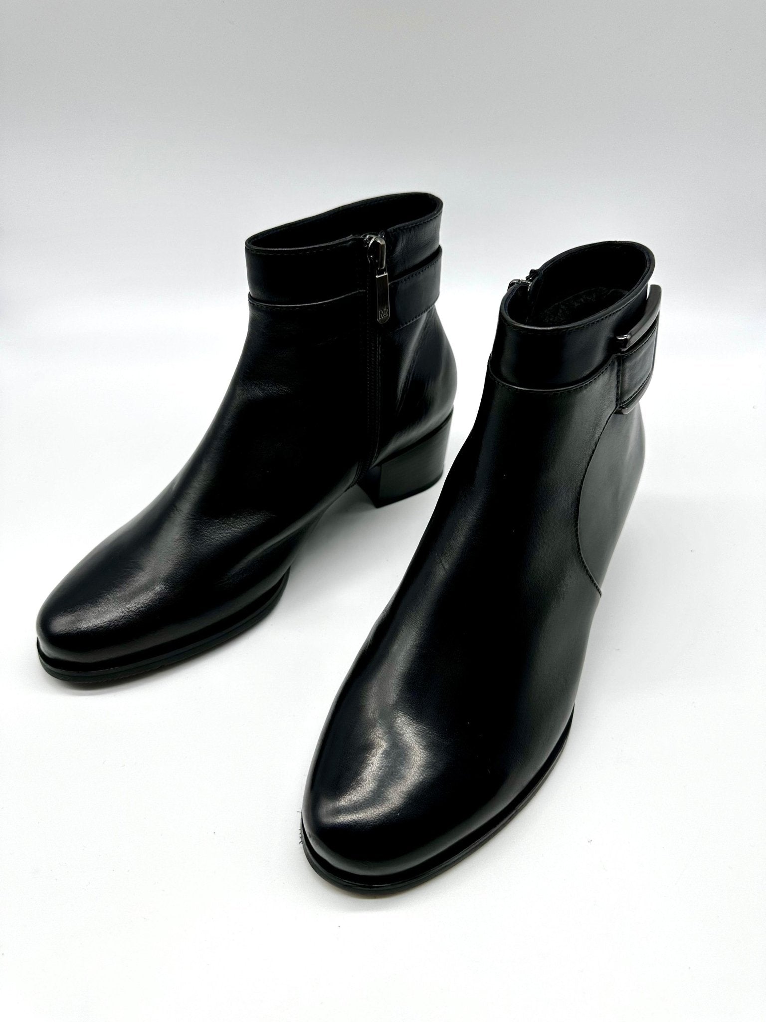 Jolene | Black | Regarde Le Ciel | Ankle Boots | Jenny Shoo Bootique