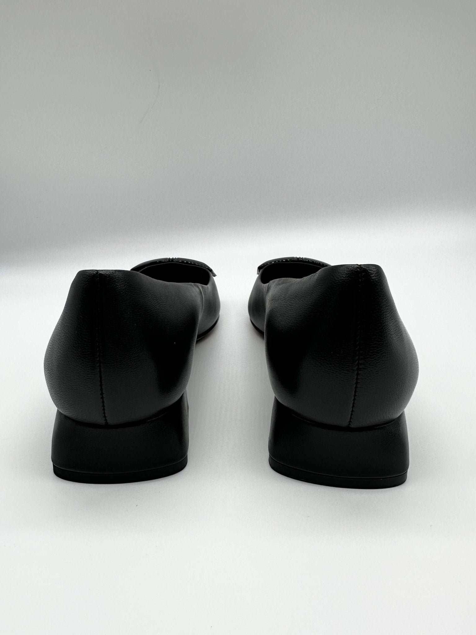 Holly | Black | HÖGL | Flats | Jenny Shoo Bootique
